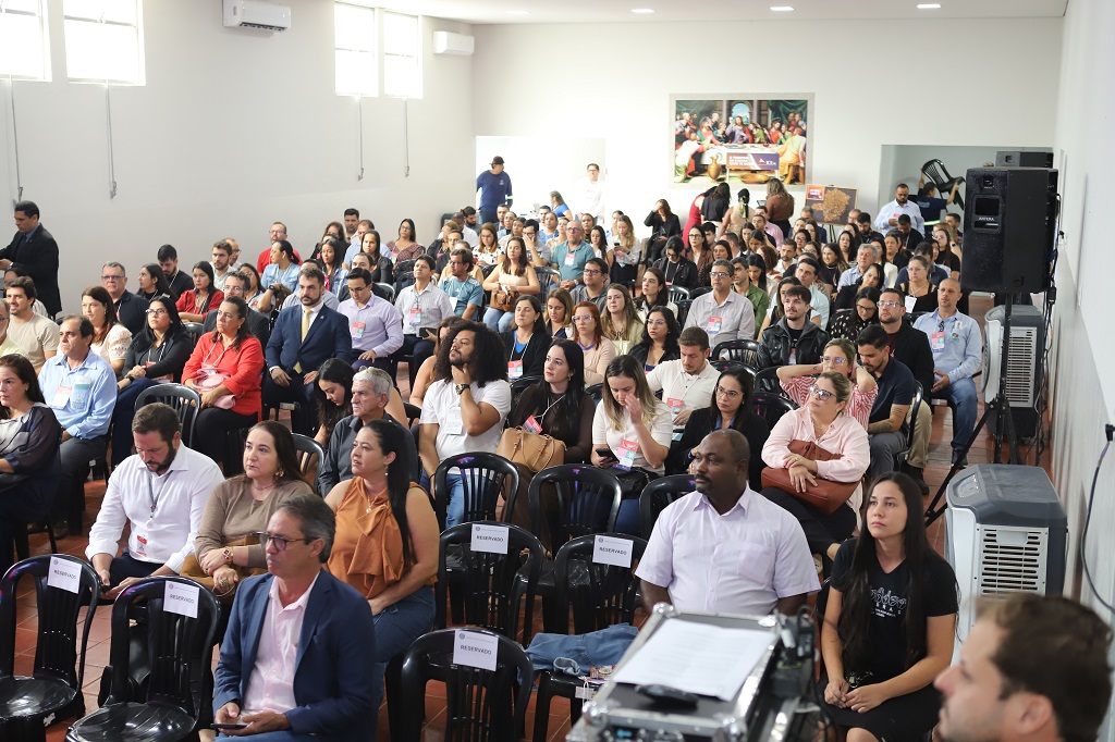 Público lotou o auditório - foto: Tamires Araújo